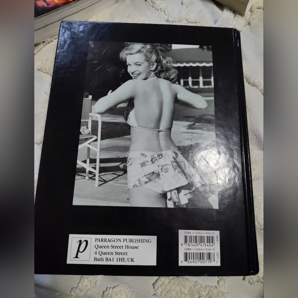 Book - Picture 6 of 8